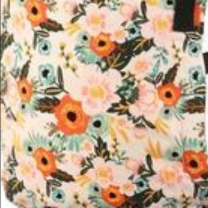 Meet your Posher, Carrie